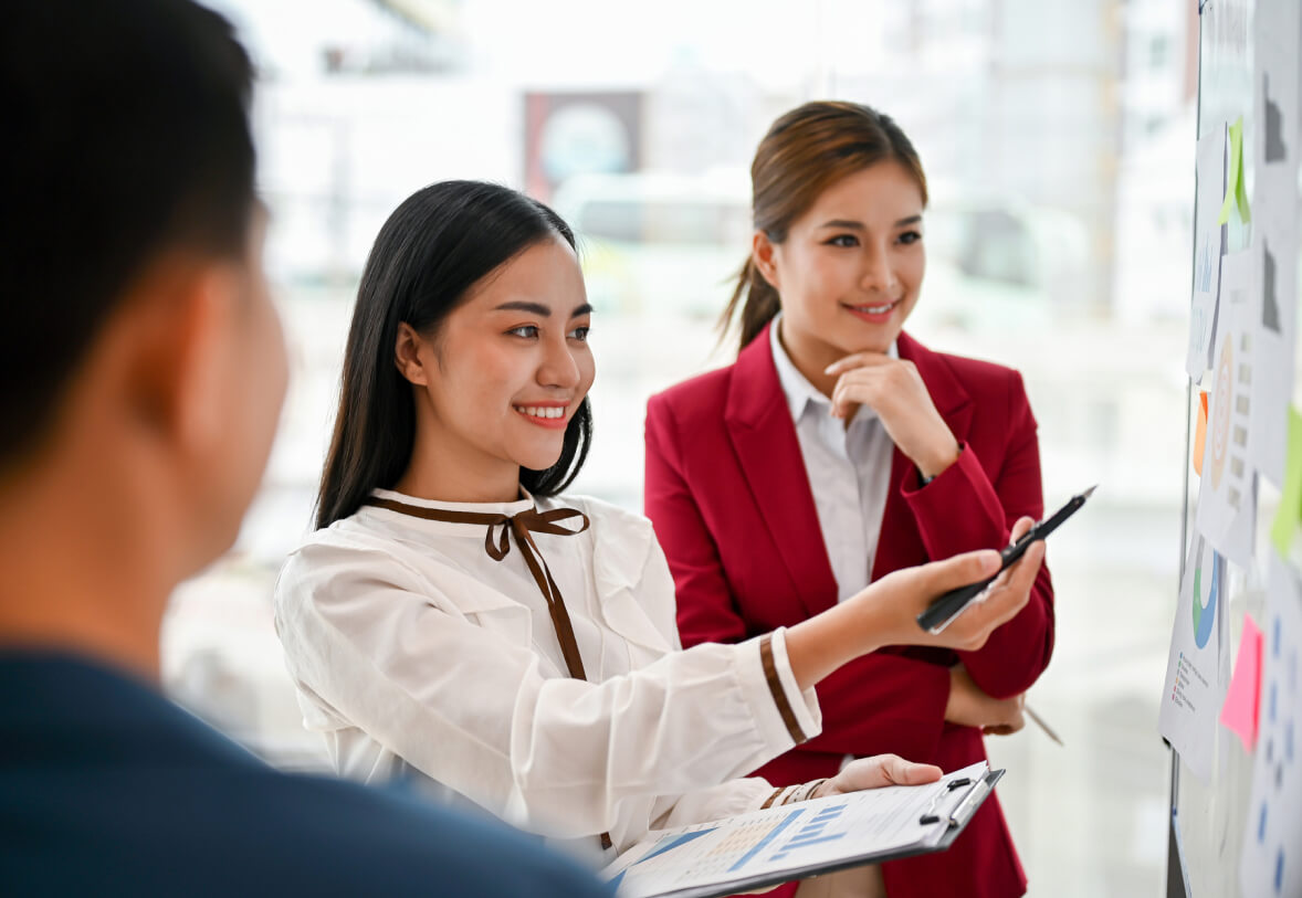 日本人・タイ人スタッフによる対応